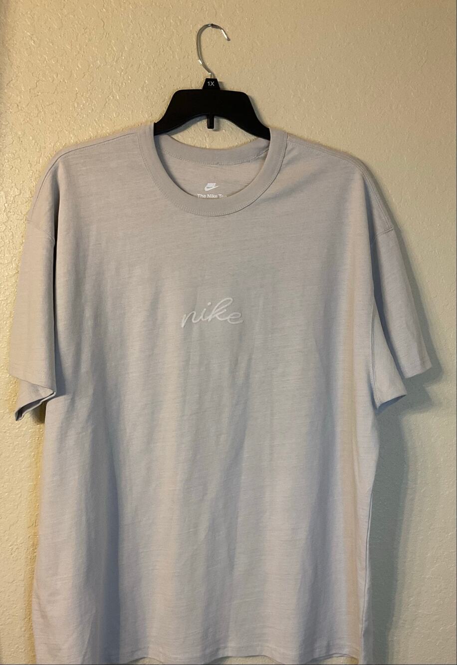 Nike Sportswear Premium Essentials Tee 2x Heavyweight Embroidered Logo EUC